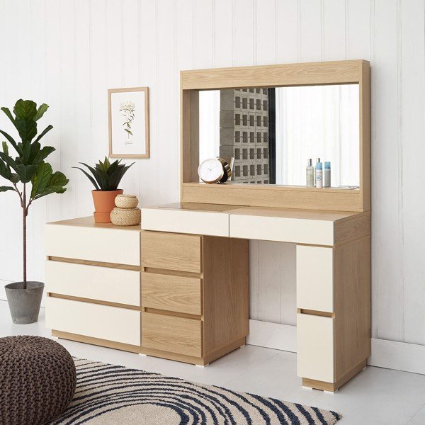 Bàn nội thất thông minh