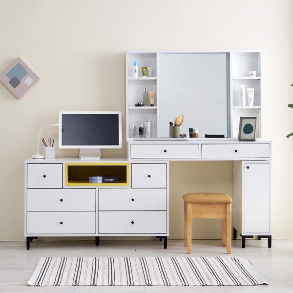 Bàn nội thất thông minh