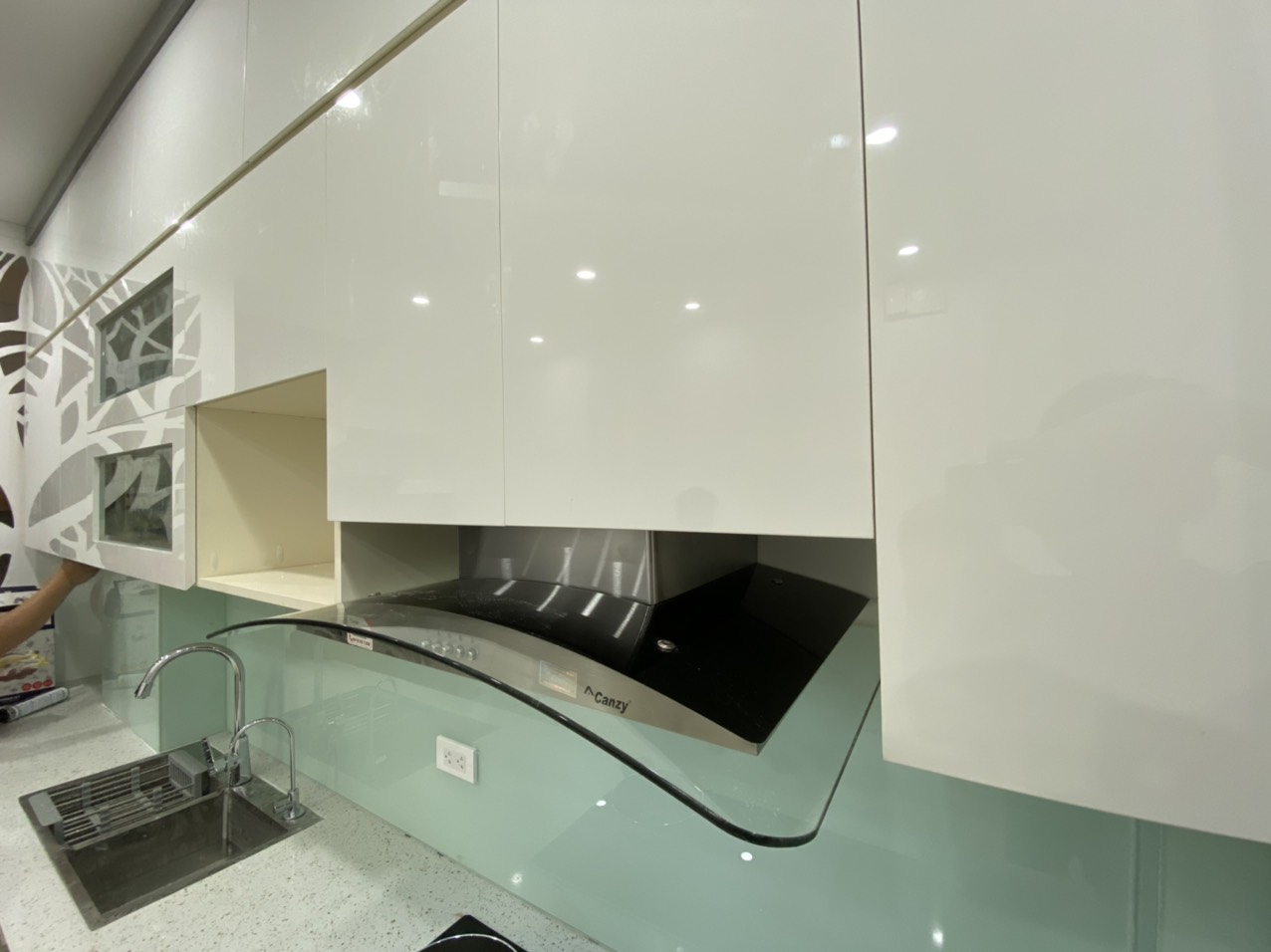 Tủ Bếp Acrylic AD-07