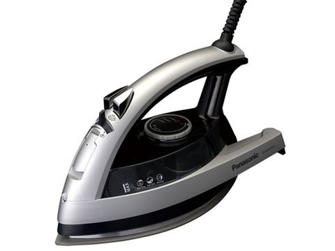 Bàn là Panasonic NI-W650CSLRA