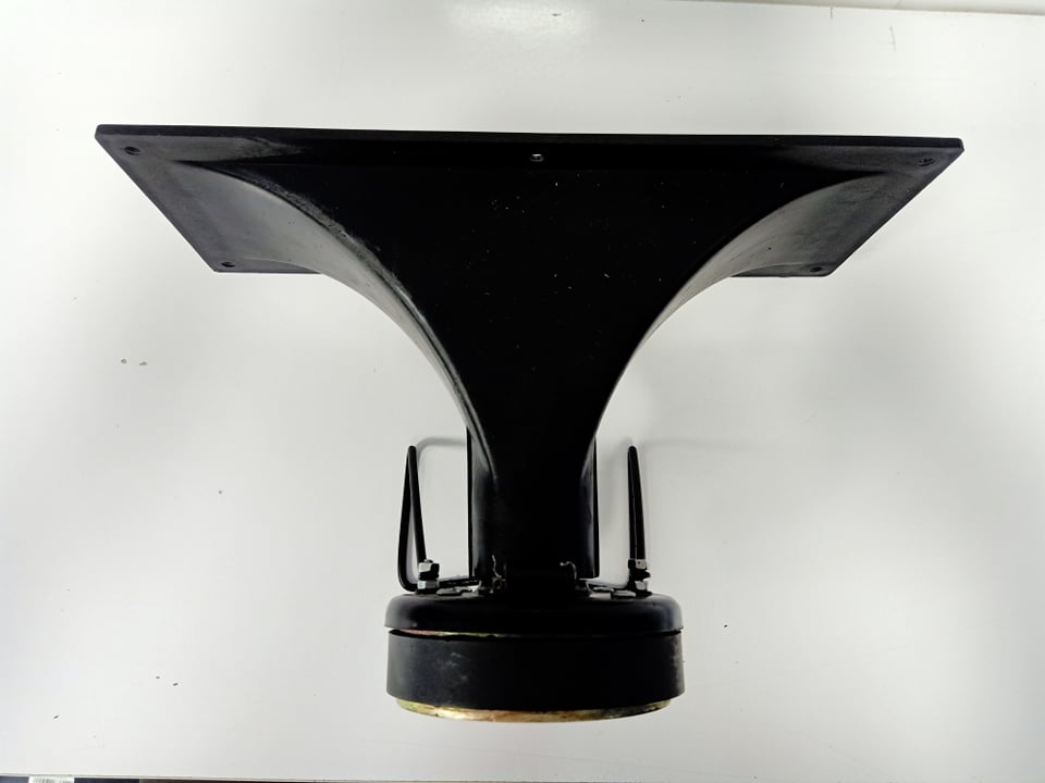 KÈN ĐẠI LÊ CHUNG