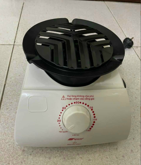 TỦ SẤY QUẦN ÁO BESUTO 4026 1200W