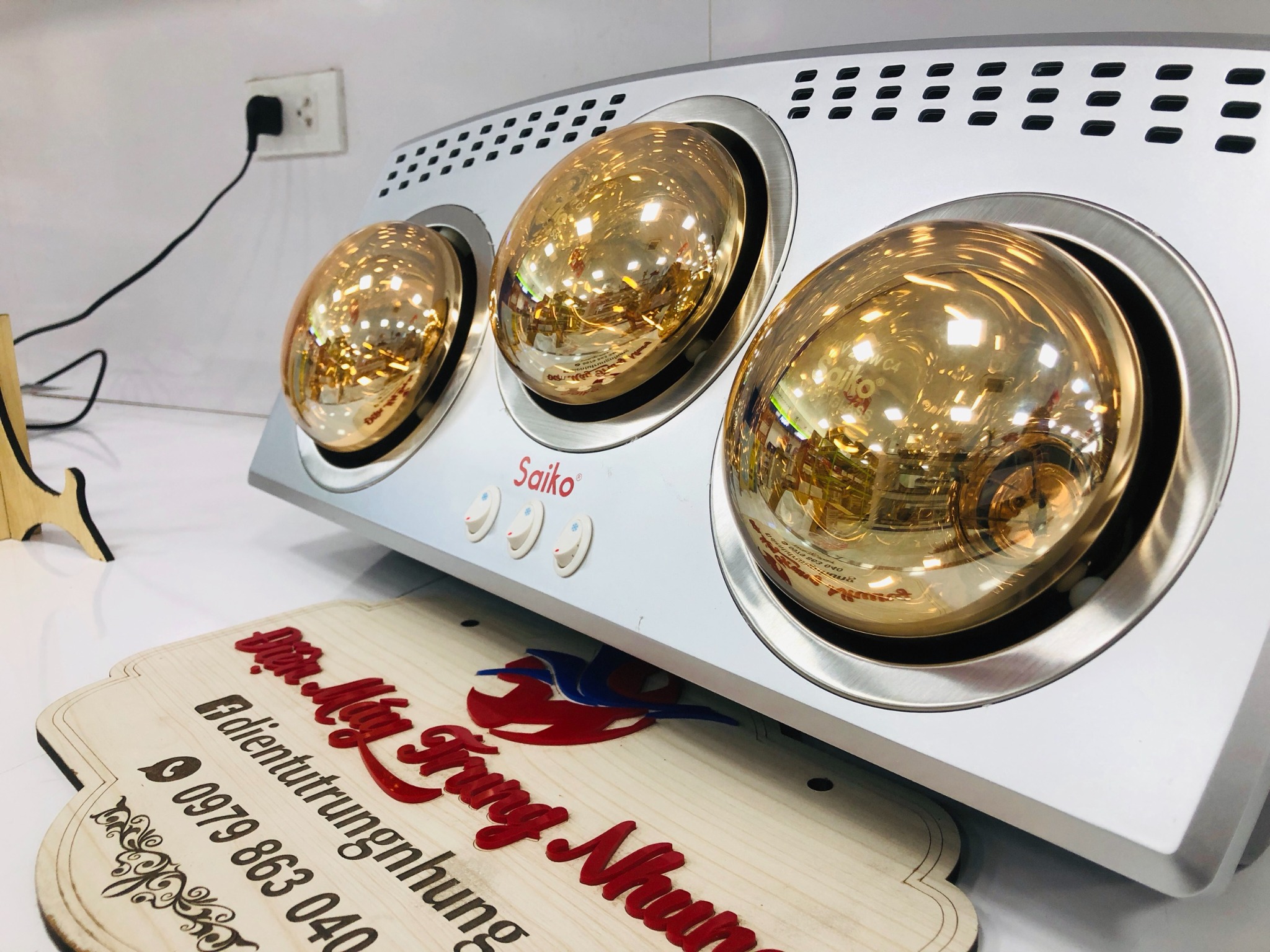 Sưởi nhà tắm 3 bóng Saiko BH3826