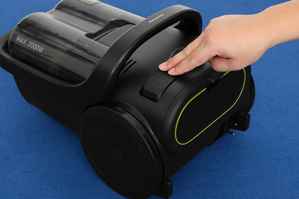 MÁY HÚT BỤI PANASONIC MC-CL605KN49