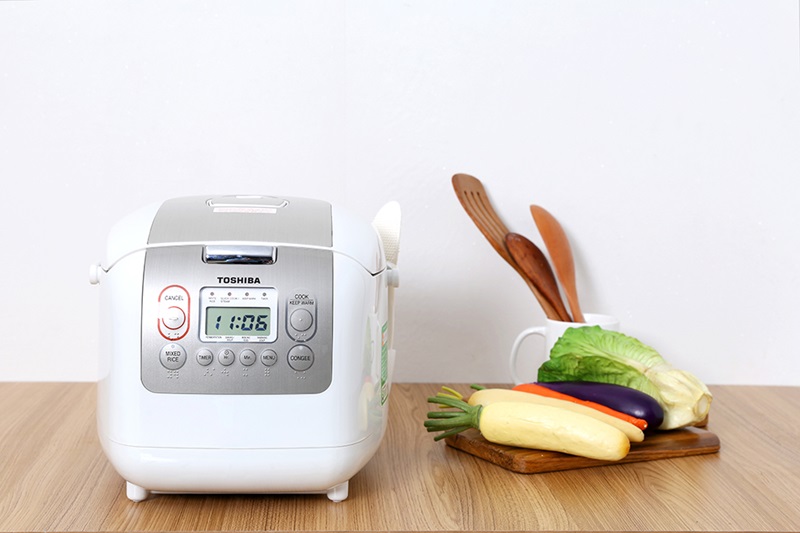 Nồi cơm điện tử Toshiba 1.8 lít RC-18NMF