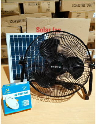 Quạt Năng Lượng Mặt Trời Có Pin Tích Điện. Cánh Nhôm Siêu Mát, Hàng Cứng Cáp, Có Cổng Sạc USB