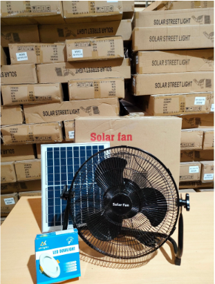 Quạt Năng Lượng Mặt Trời Có Pin Tích Điện. Cánh Nhôm Siêu Mát, Hàng Cứng Cáp, Có Cổng Sạc USB