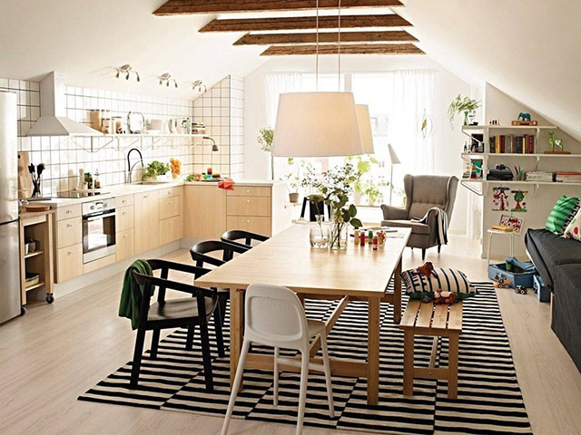 Thiết kế phòng ăn và bếp với nhà có diện tích rộng.