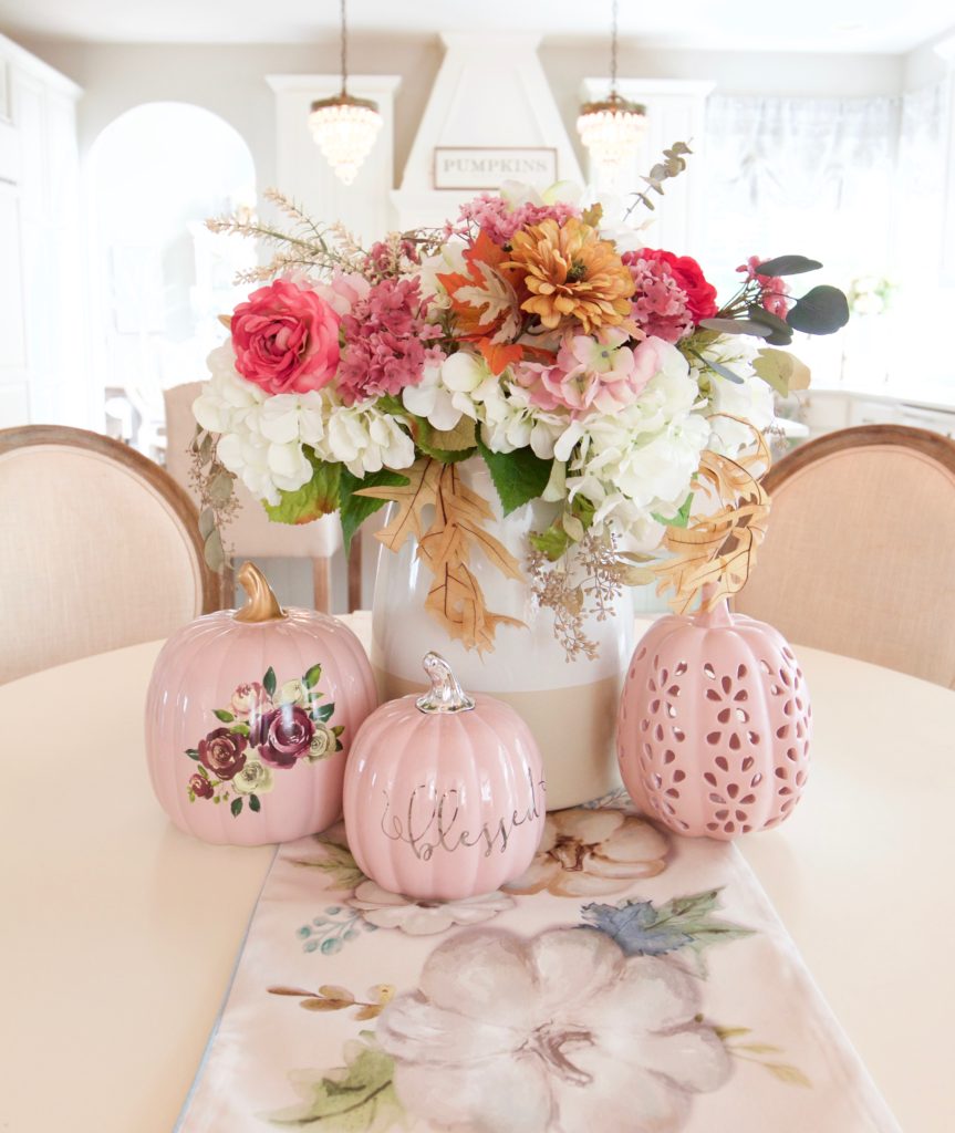 10 cách trang trí nhà bằng hoa giả đẹp hơn cả hoa tươi