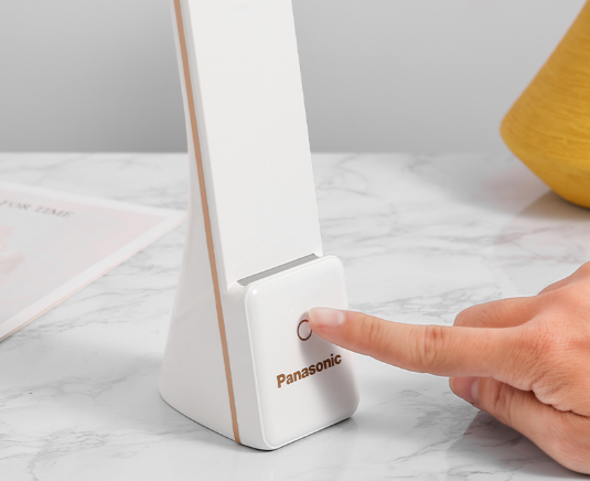 ĐÈN BÀN SẠC TÍCH ĐIỆN PANASONIC HHGLT0339W88L - LIÊN HỆ ĐỂ ĐƯỢC GIÁ TỐT