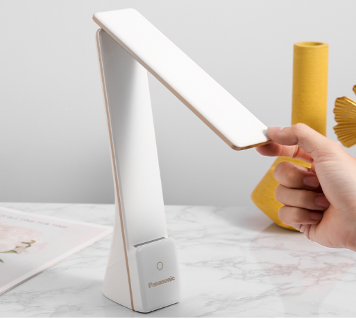 ĐÈN BÀN SẠC TÍCH ĐIỆN PANASONIC HHGLT0339W88L - LIÊN HỆ ĐỂ ĐƯỢC GIÁ TỐT