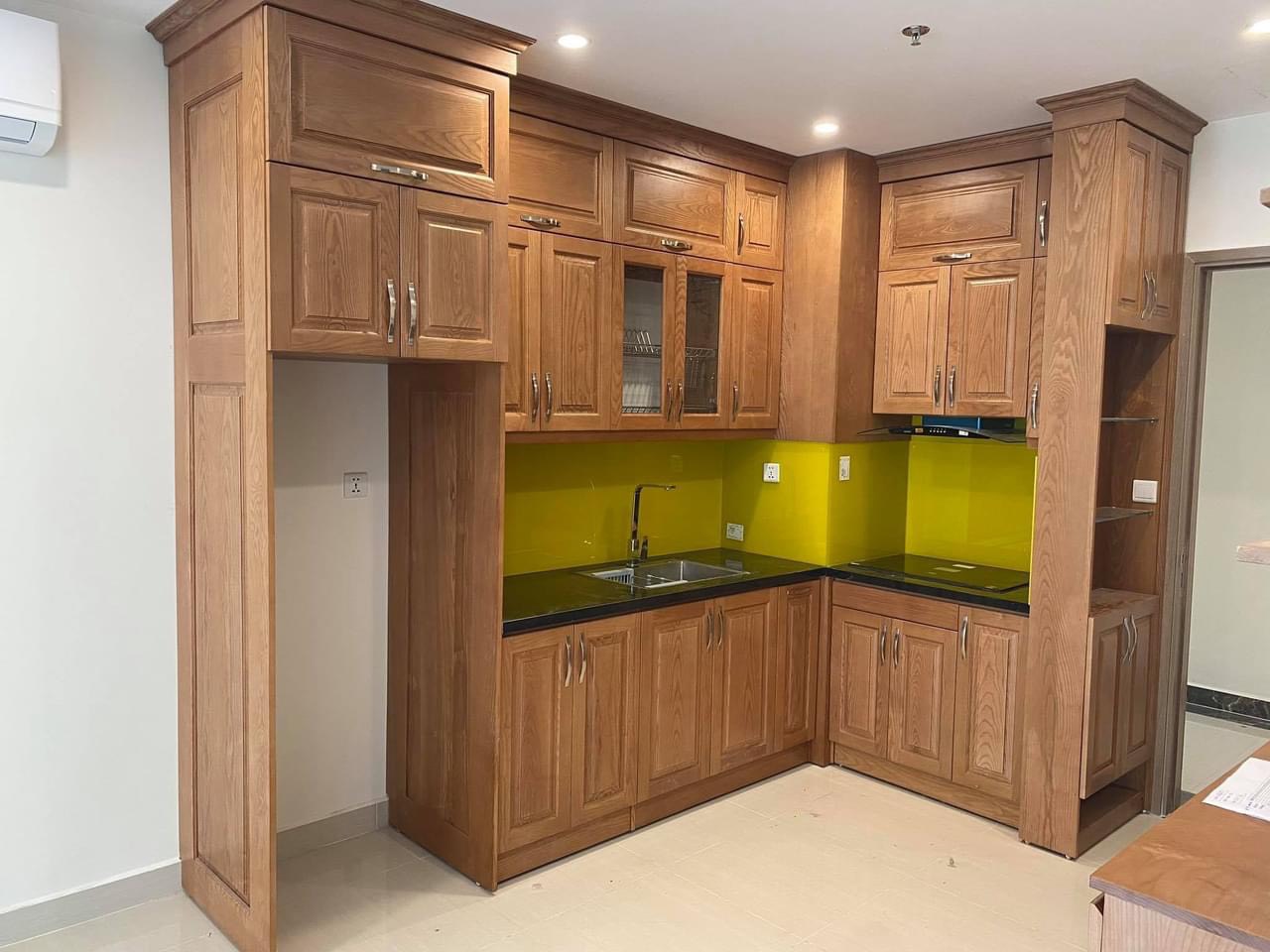 Tủ bếp Gỗ Sồi Nga SD-05