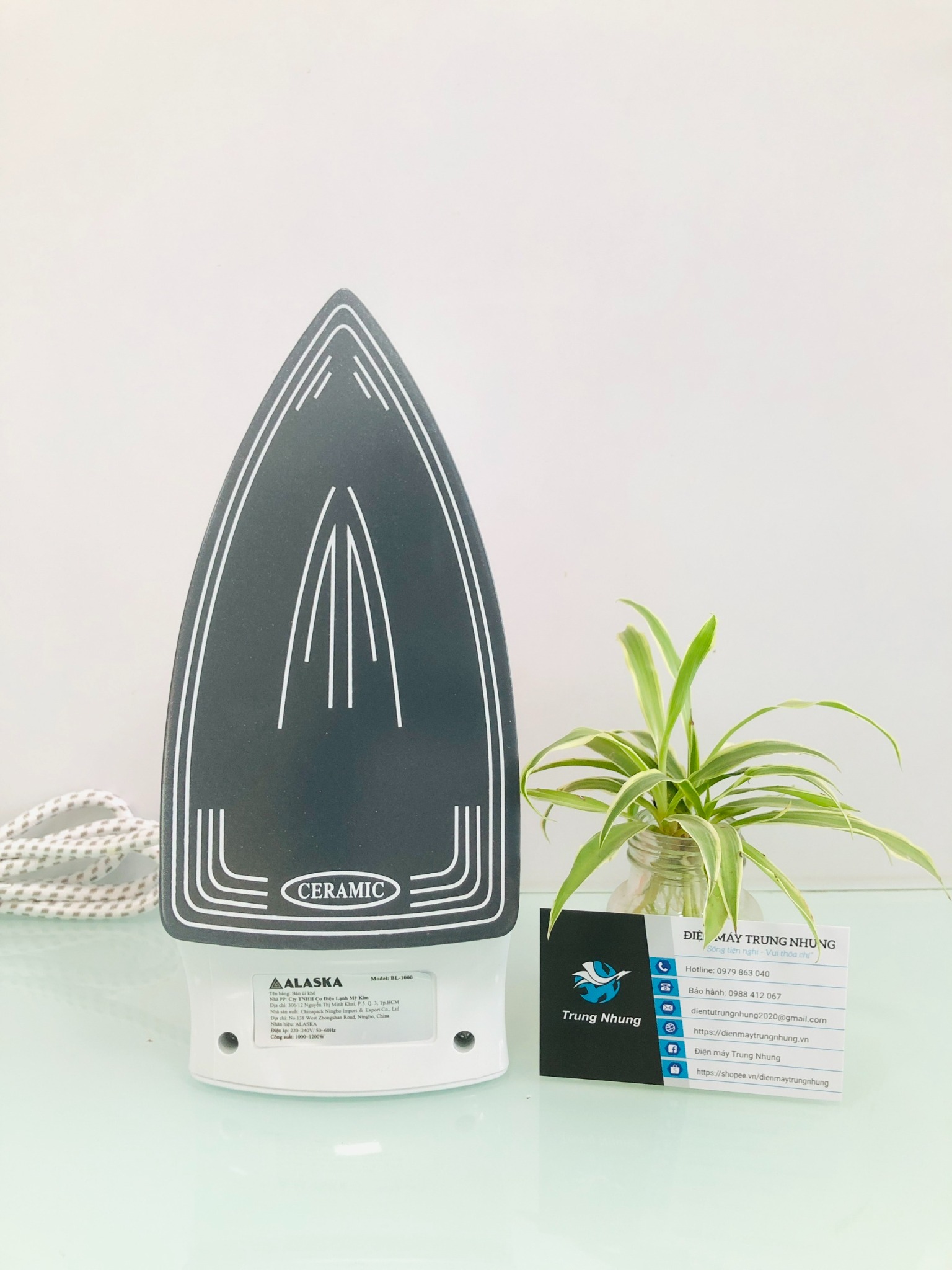 Bàn là khô Alaska BL-100, 1200W