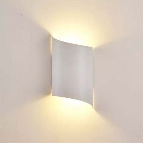 Đèn gắn tường ngoại thất, hành lang kiểu dáng độc đáo VNT-040