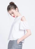  ÁO TRẮNG HỞ VAI 