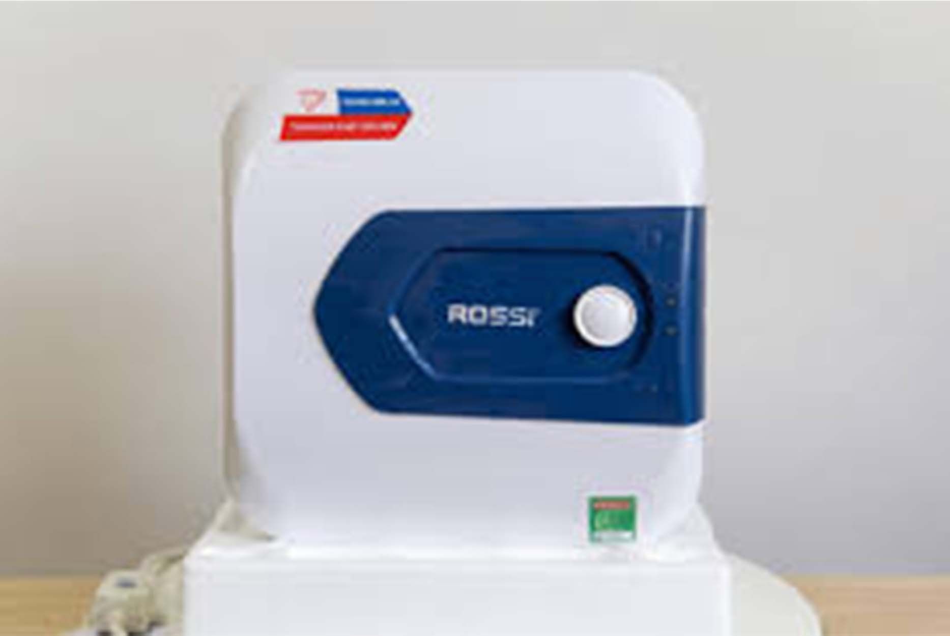 Bình nước nóng Rossi Dello RDO 20SQ