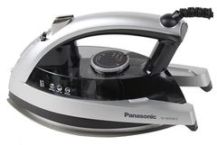 Bàn là hơi nước Panasonic NI W650CSLRA