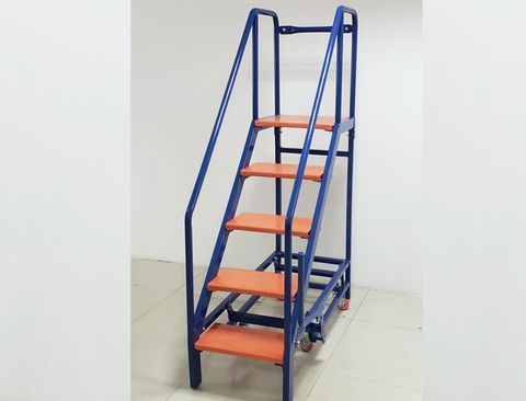 Cầu thang di động