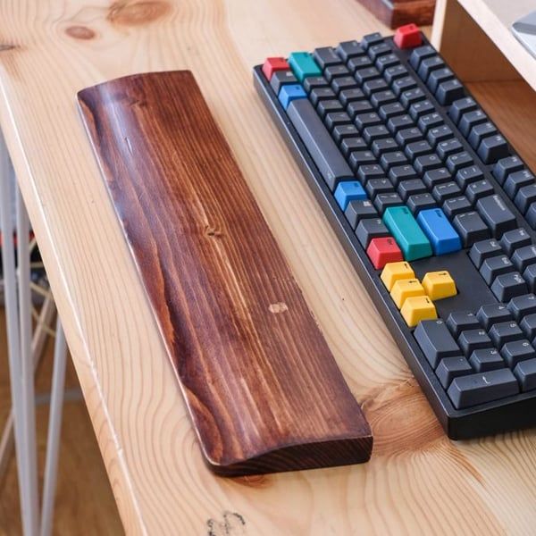  Kê lót tay bàn phím bằng gỗ tự nhiên Fullsize/ TKL / Compact / Keychron 