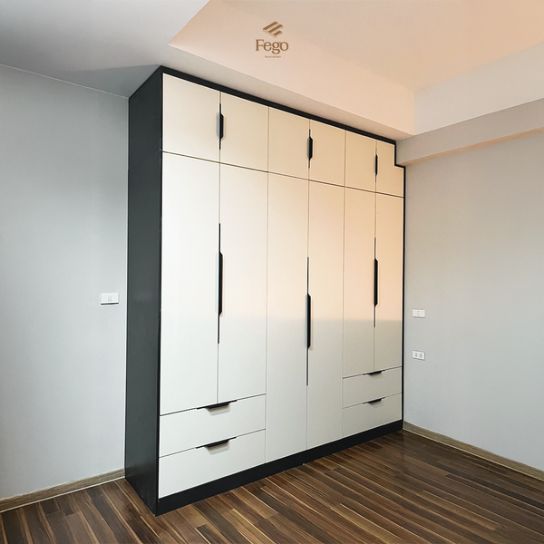  TỦ QUẦN ÁO KỊCH TRẦN CUSTOM 