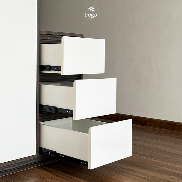  TỦ QUẦN ÁO KỊCH TRẦN CUSTOM 