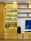  KỆ TIVI KỊCH TRẦN TÍCH HỢP TỦ KÍNH CUSTOM 
