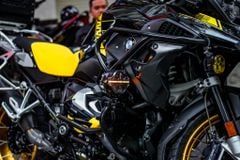 Đèn trợ sáng bi cầu BMA Future eyes X-100 | 2 màu trắng vàng cos pha