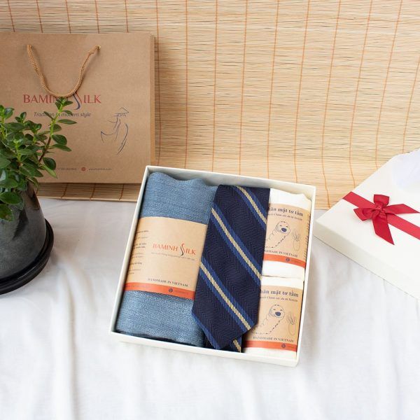  Set quà 019: Khăn quàng cổ nam đũi tơ tằm, Cà-vạt lụa 