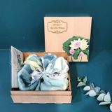  Bộ quà tặng khăn lụa hộp gỗ hoa sen (được chọn mẫu khăn) 