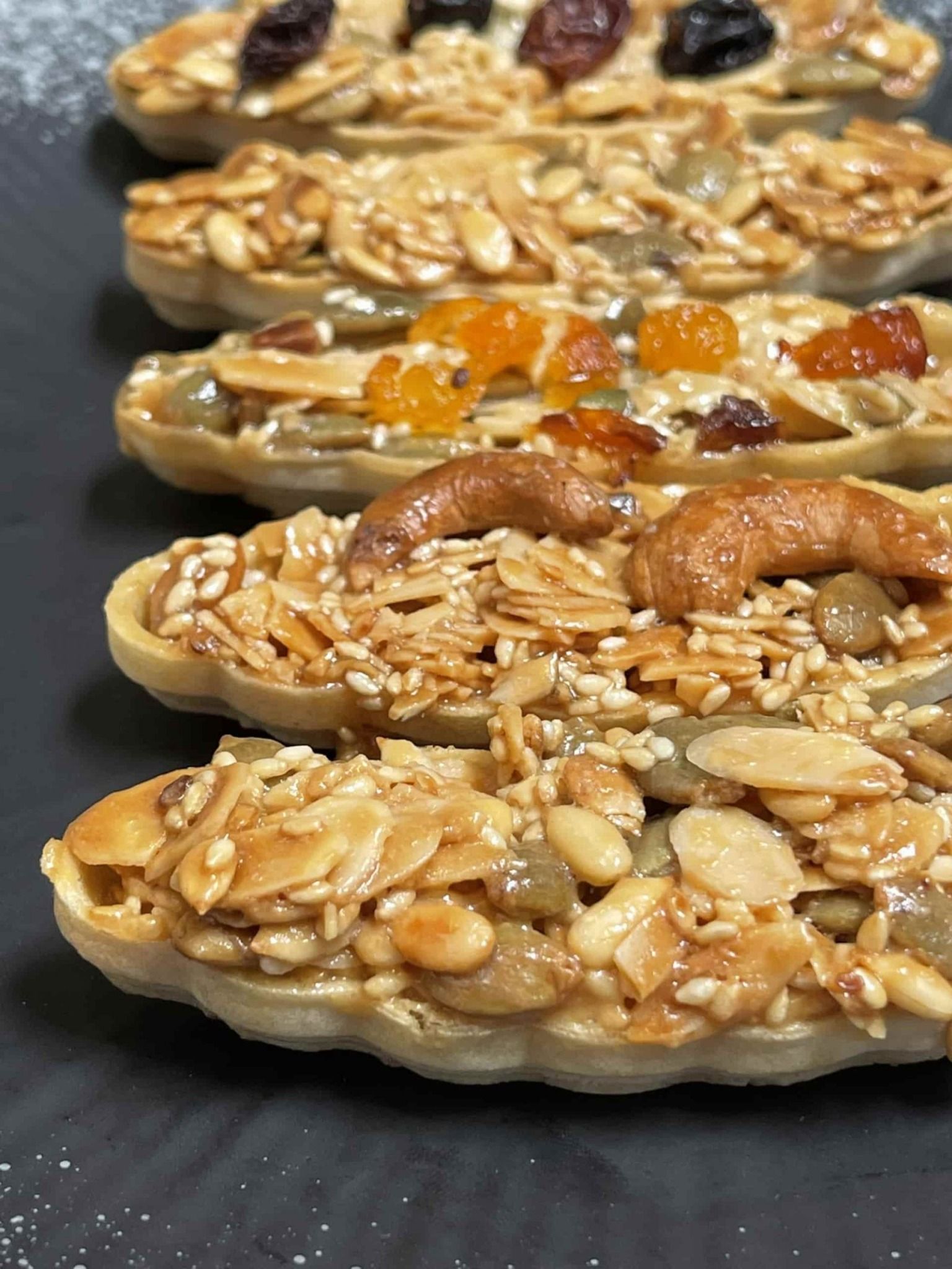  Bánh thuyền hạt 