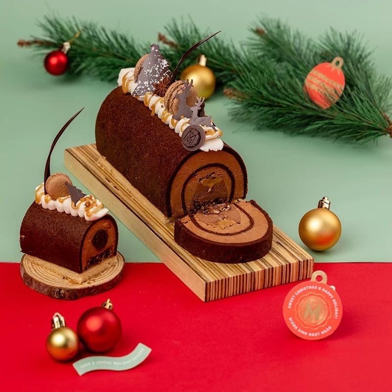  BÁNH KHÚC CÂY VỊ SÔ-CÔ-LA & CARAMEL QUẾ 