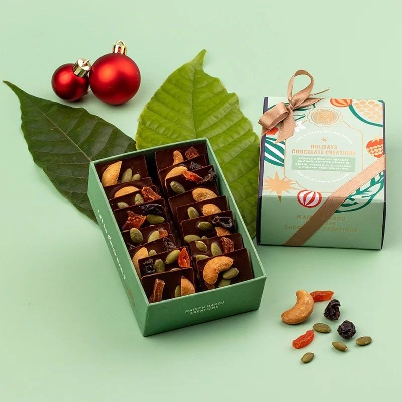  SÔ CÔ LA ĐEN 65% TRÁI CÂY KHÔ VÀ CÁC LOẠI HẠT​ 