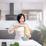  Mì rau củ tươi sây lạnh Cải Kale Ahamisa hộp 240g 