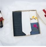  Set quà 020: Khăn mùi xoa tơ tằm cho người nước ngoài 