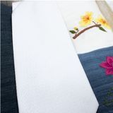  Set quà 020: Khăn mùi xoa tơ tằm cho người nước ngoài 