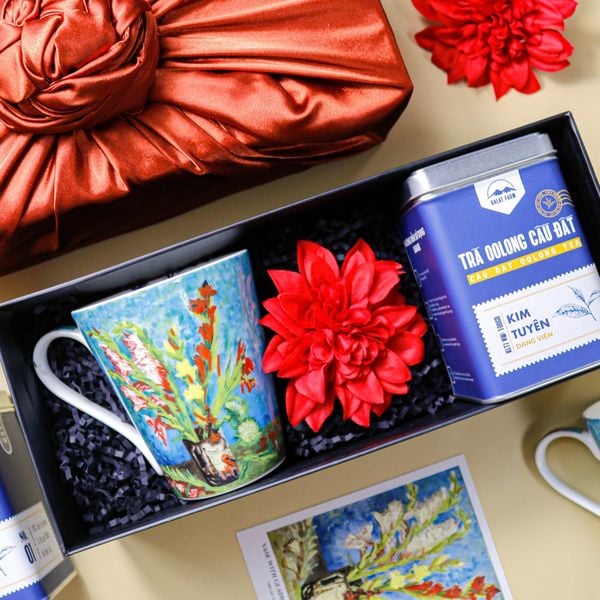  Relaxation with Tea 
