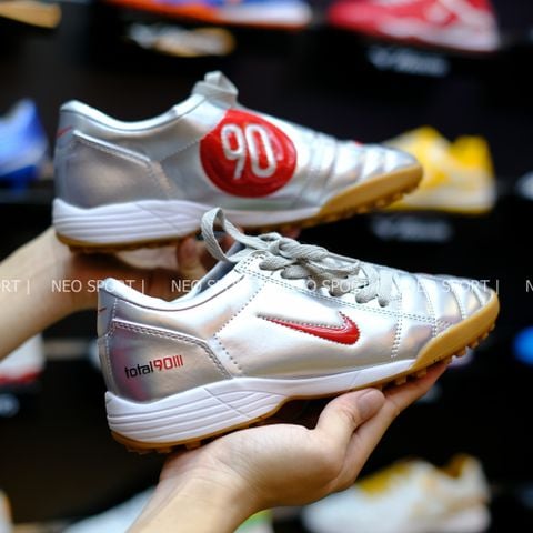  Giày Bóng Đá Cỏ Nhân Tạo Total 90 III Xám Logo Đỏ TF 