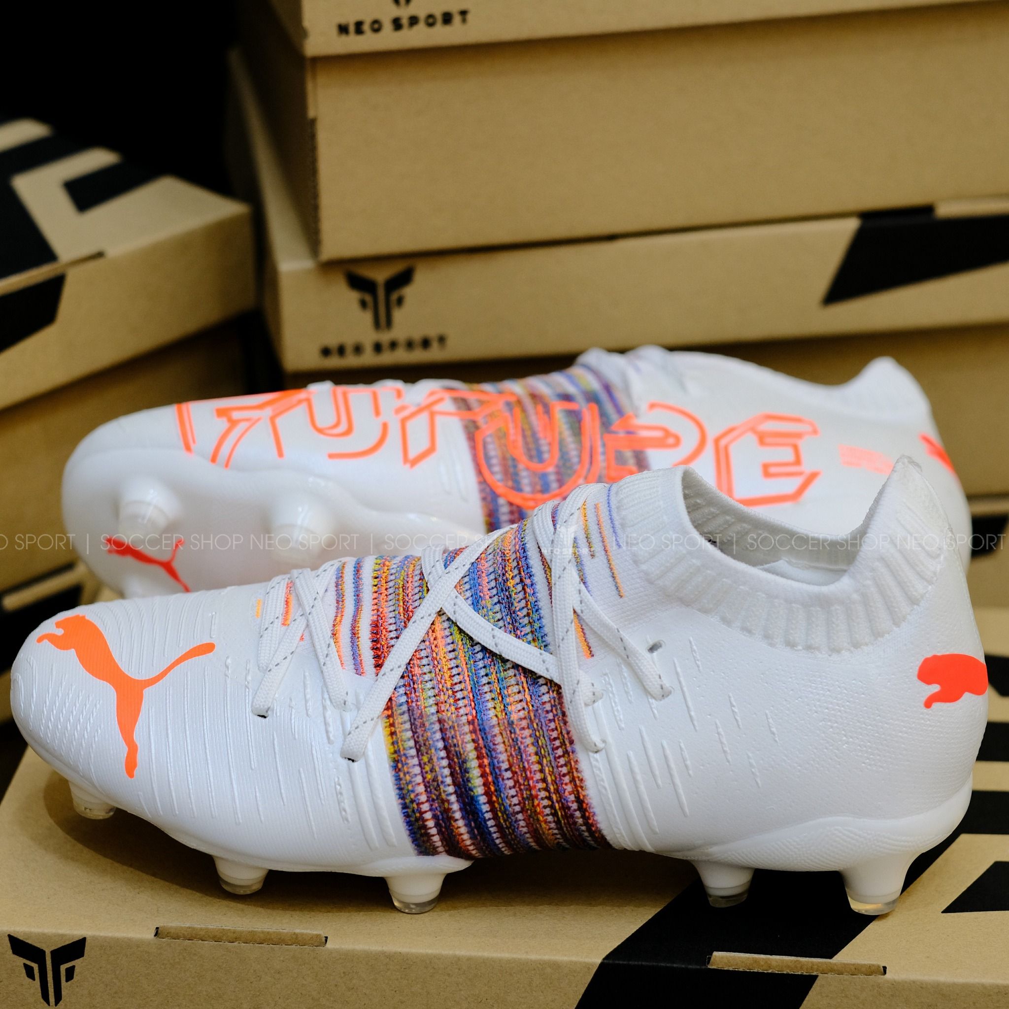 Giay đa Banh Cỏ Tự Nhien Puma Future Z 1 1 Pro Cage Bo Thun Trắng Cam Neo Sport Giay đa Banh Cỏ Tự Nhien Puma Future Z 1 1 Pro Cage Bo Thun Trắng Cam Neo Sport