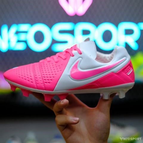 Giày cỏ tự nhiên Nike