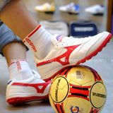  Giày Bóng Đá Cỏ Nhân Tạo Mizuno Morelia Sala Trắng/Logo Đỏ TF 