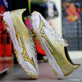  Giày Bóng Đá Cỏ Nhân Tạo Mizuno Alpha Pro As Trắng vàng đế camo TF 