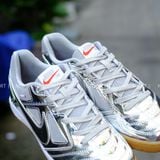  Giày Bóng Đá Futsal Lunar Gato Supreme x SB Xám Bạc IC 