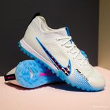  Giày Bóng Đá Cỏ Nhân Tạo Mercurial Vapor 15 Pro Airzoom Bo Thun Trắng Logo Tím Đế Xanh Da TF 