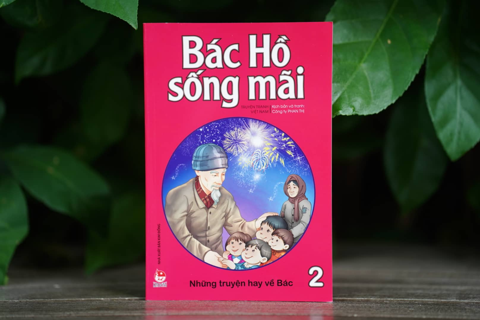 Bộ truyện tranh màu BÁC HỒ SỐNG MÃI đưa hình ảnh gần gũi của Bác ...