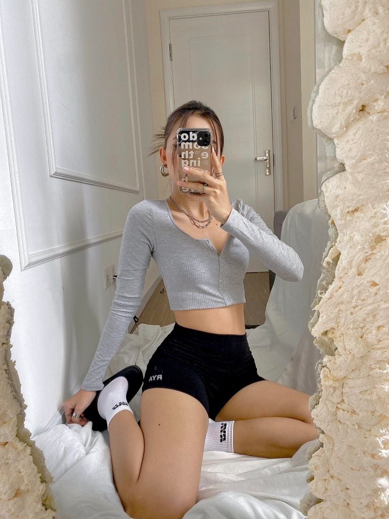 Áo thun tay dài BUTTON LONGSLEEVES TEE Grey
