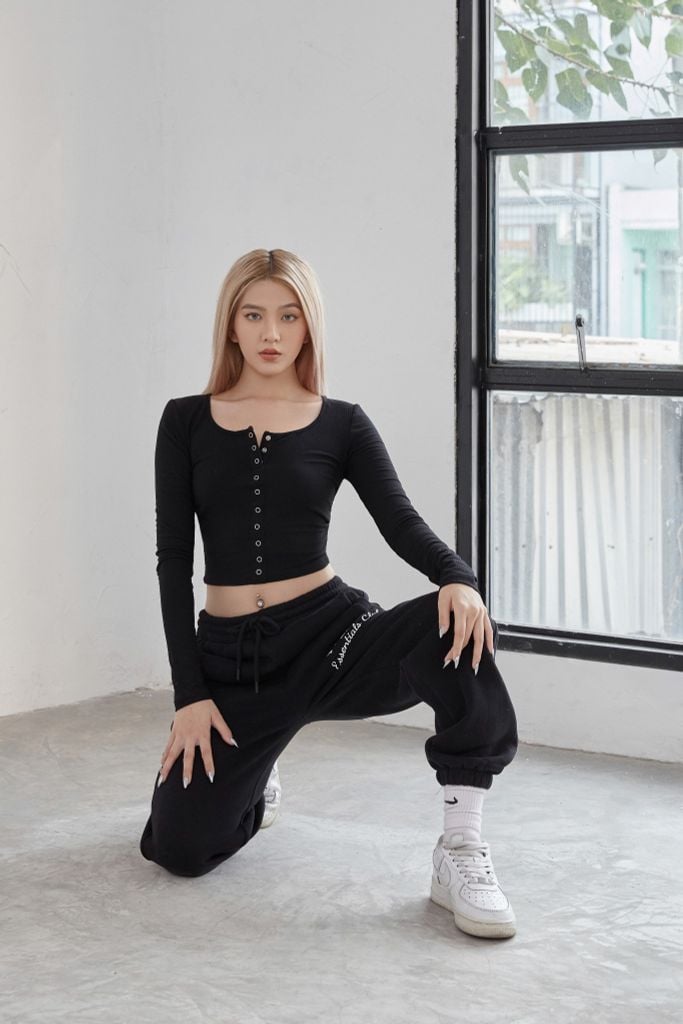 Quần Oversized Jogger Black