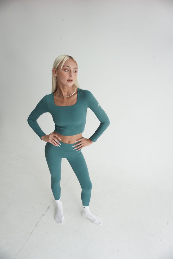 Áo tay dài FINESSE LONGSLEEVES CROP BRA Broccoli Green