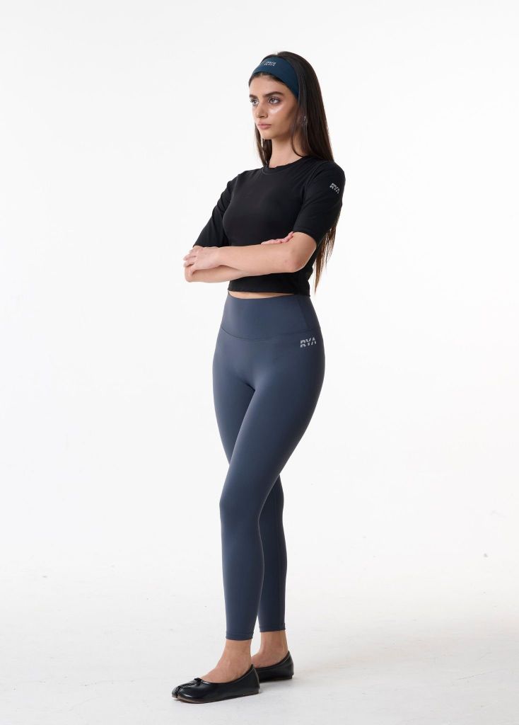 Áo tay ngắn GENTLE TOP Black