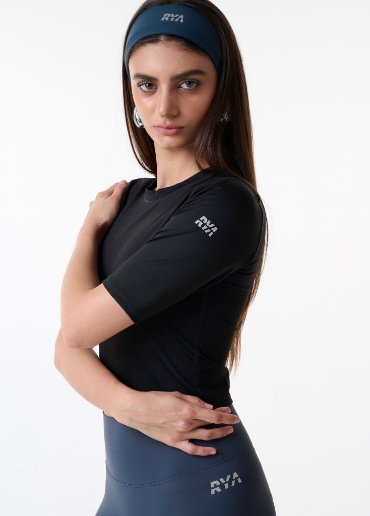 Áo tay ngắn GENTLE TOP Black