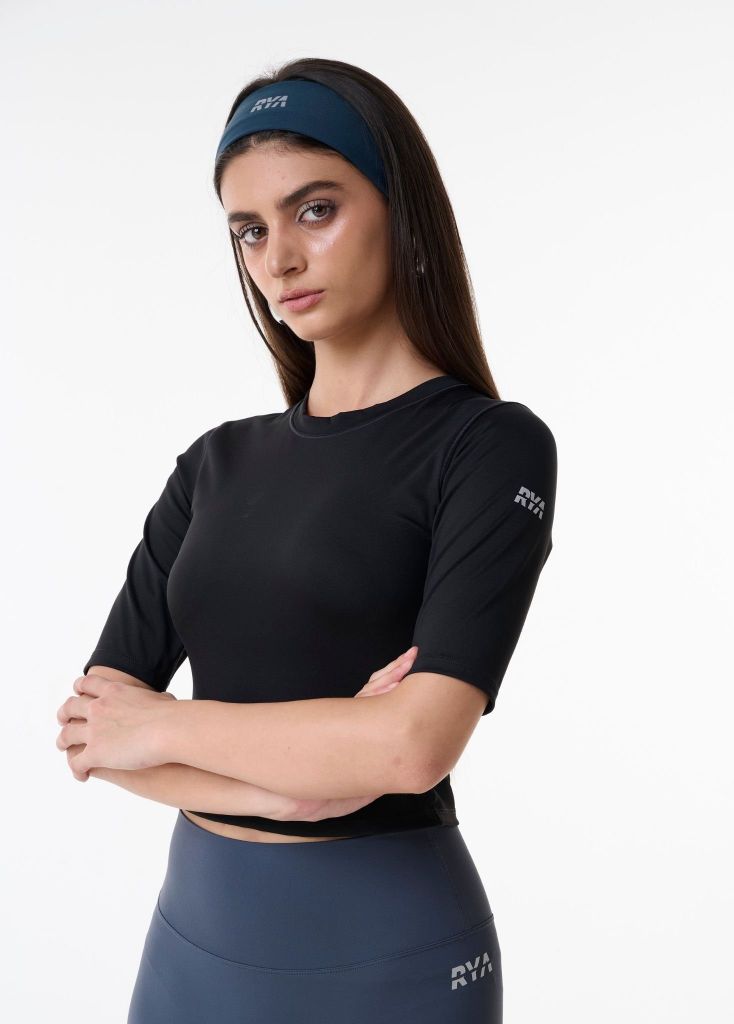 Áo tay ngắn GENTLE TOP Black